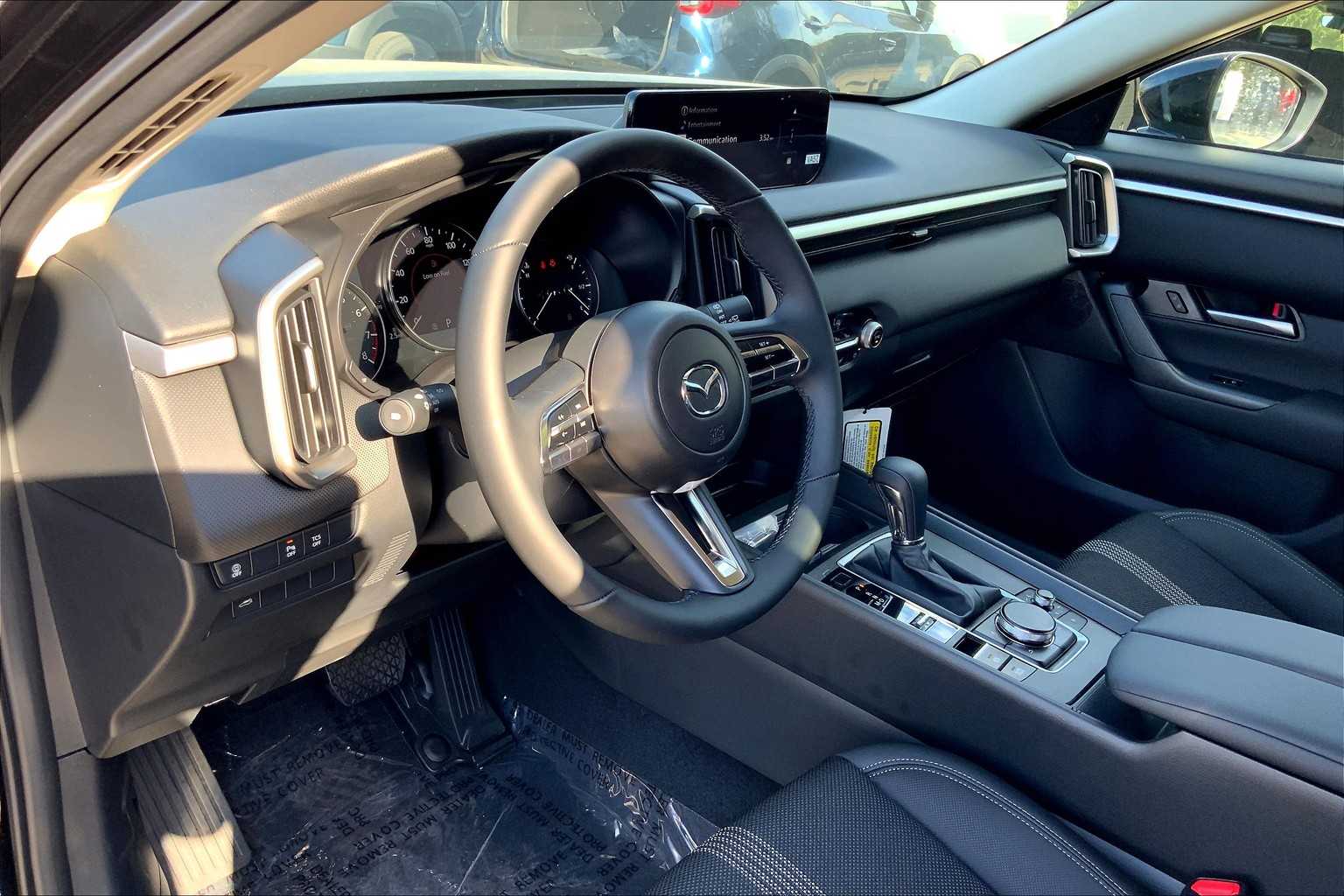 2026 Mazda CX-50 2.5 S Preferred Image 11 of 20