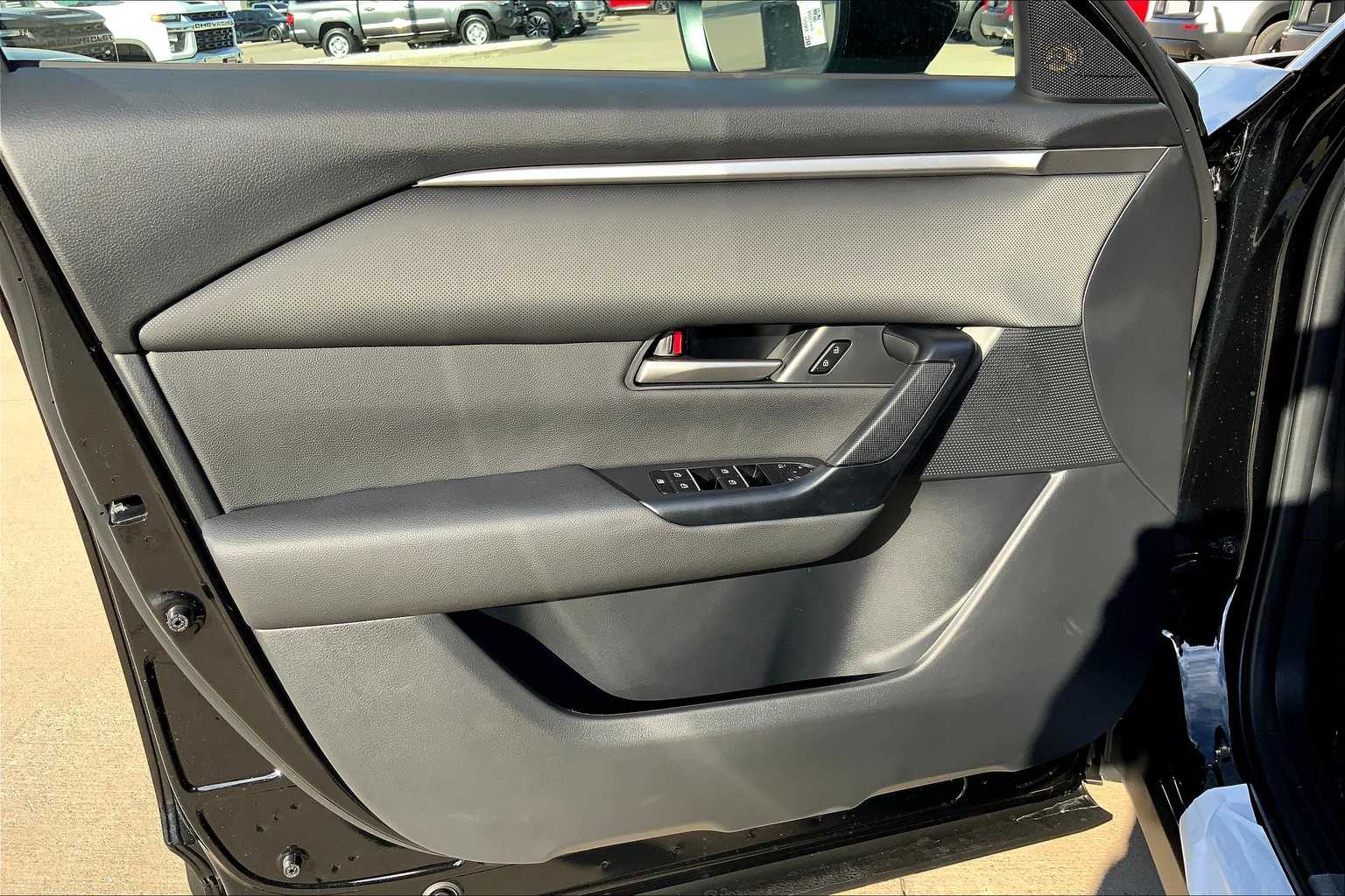 2026 Mazda CX-50 2.5 S Preferred Image 15 of 20