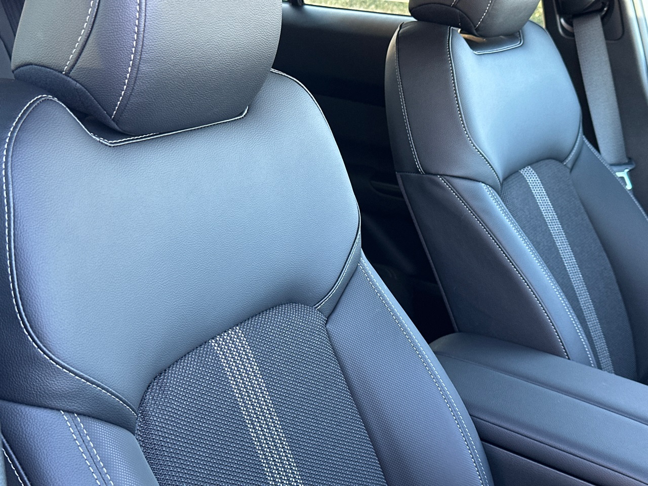 2026 Mazda CX-50 2.5 S Select Image 5 of 30