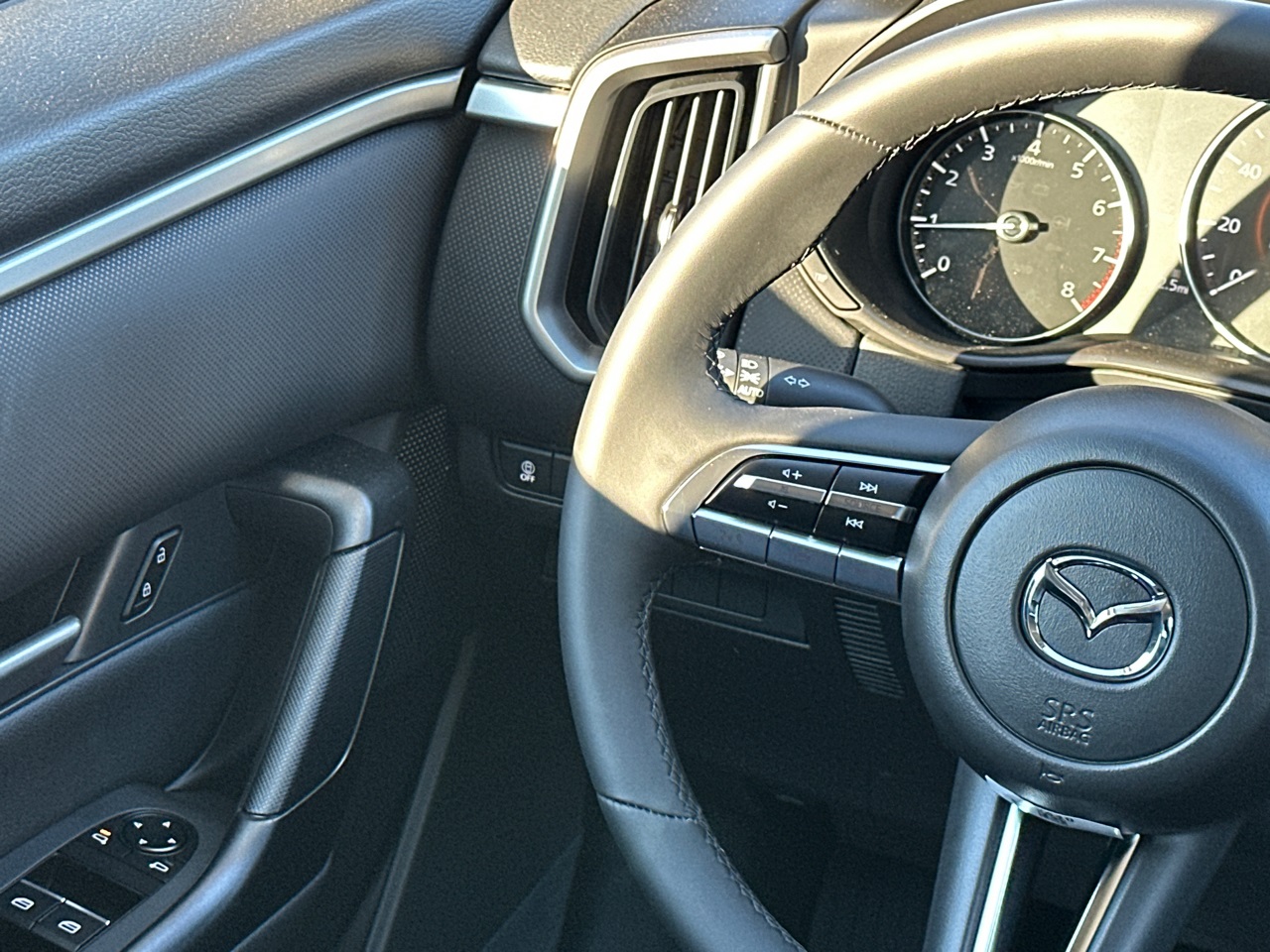 2026 Mazda CX-50 2.5 S Select Image 18 of 30