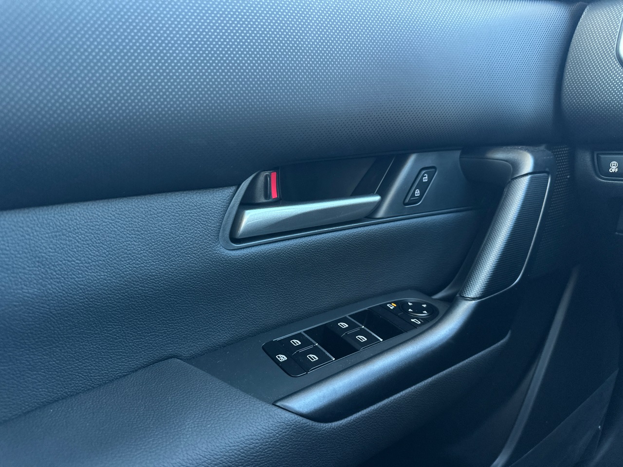 2026 Mazda CX-50 2.5 S Select Image 19 of 30