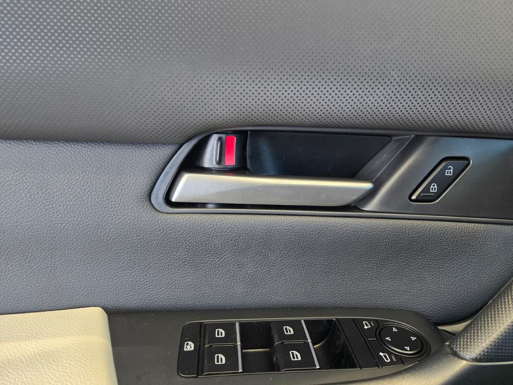 2026 Mazda CX-50 2.5 S Preferred Image 29 of 31