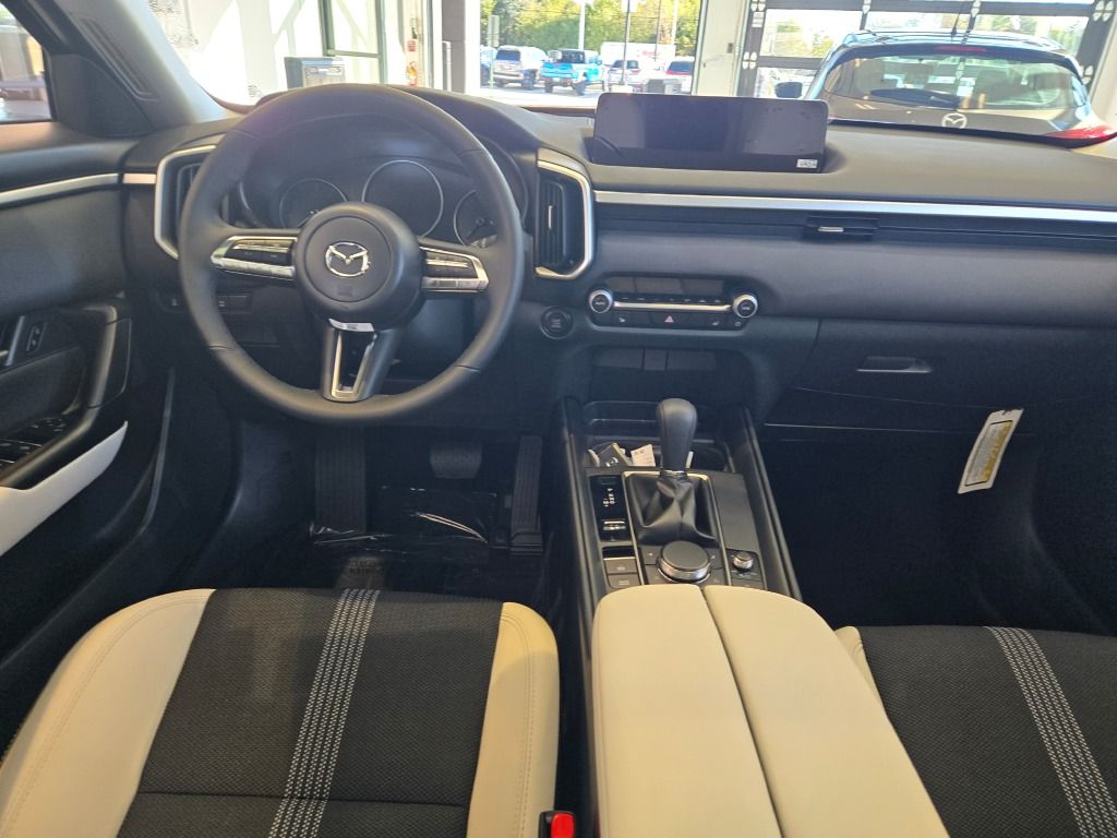 2026 Mazda CX-50 2.5 S Preferred Image 12 of 31