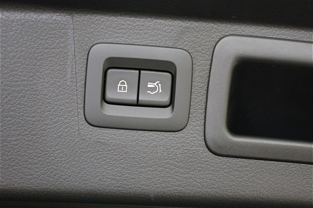 2026 Mazda CX-50 Hybrid Preferred Image 26 of 36