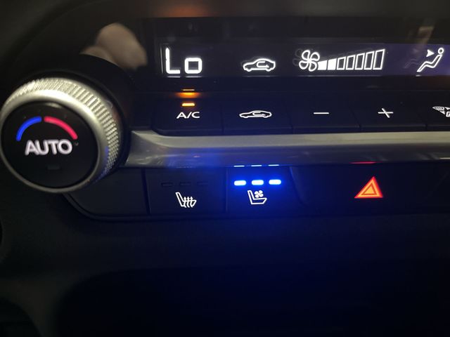 2026 Mazda CX-50 Hybrid Premium Image 22 of 32