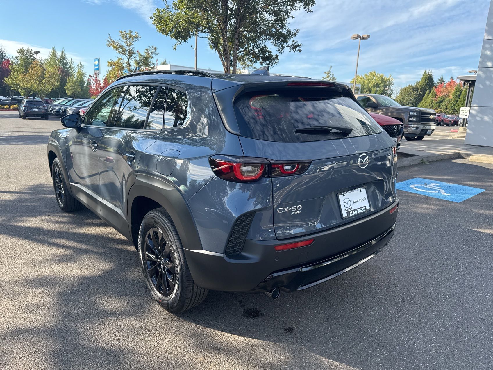 2026 Mazda CX-50 Hybrid Premium Image 4 of 24