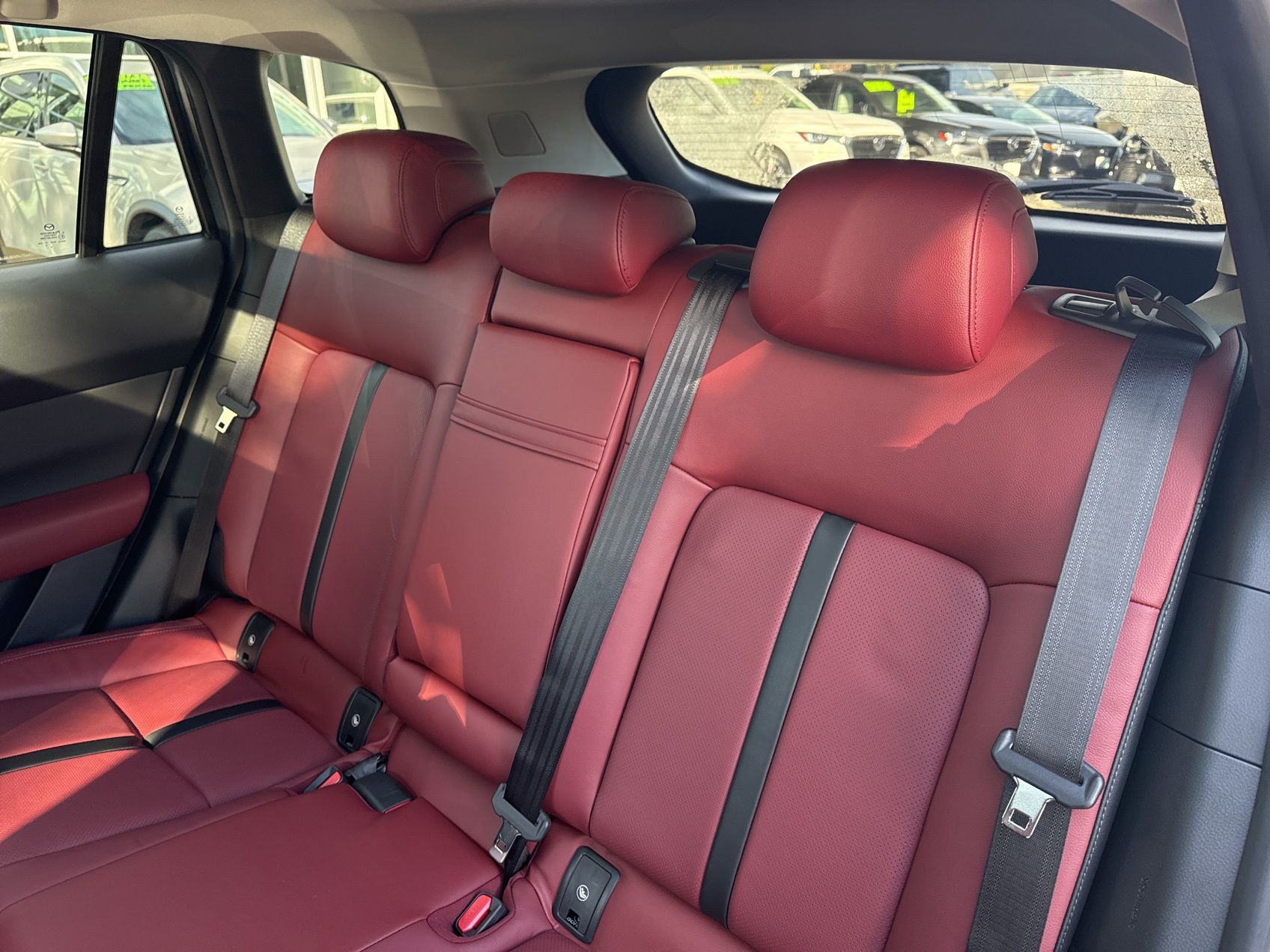 2026 Mazda CX-50 Hybrid Premium Image 7 of 24