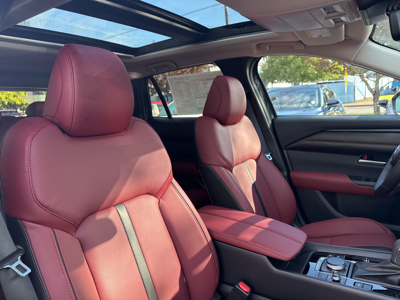 2026 Mazda CX-50 Hybrid Premium Image 9 of 24