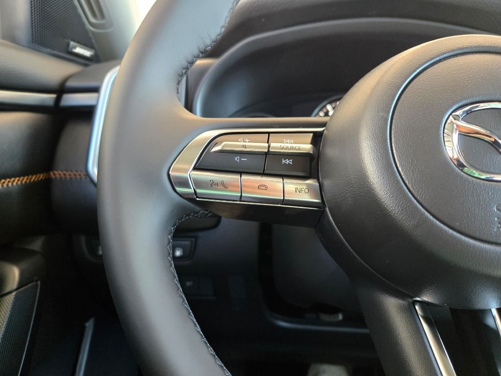 2026 Mazda CX-50 Hybrid Premium Image 29 of 31