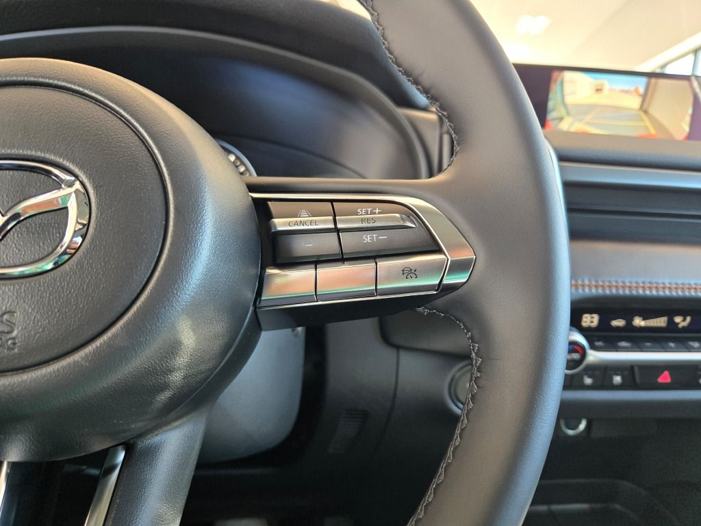 2026 Mazda CX-50 Hybrid Premium Image 26 of 31