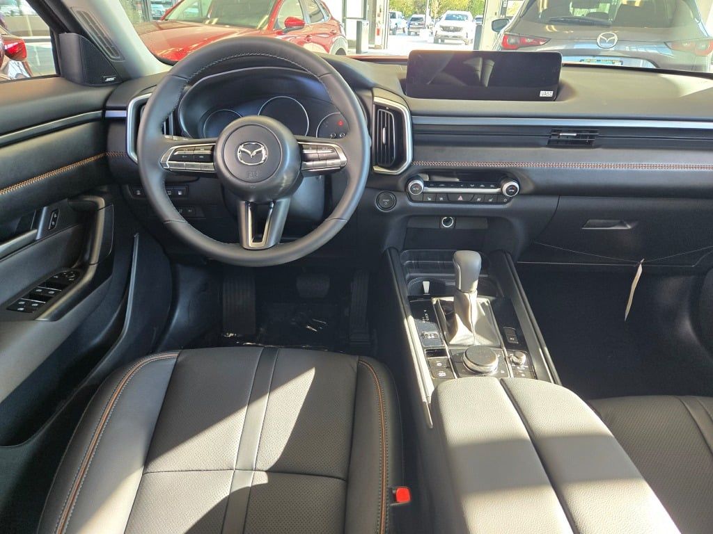 2026 Mazda CX-50 Hybrid Premium Image 9 of 31