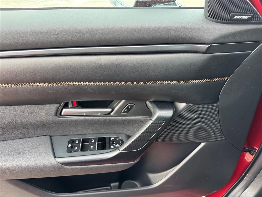 2026 Mazda CX-50 Hybrid Premium Image 17 of 24