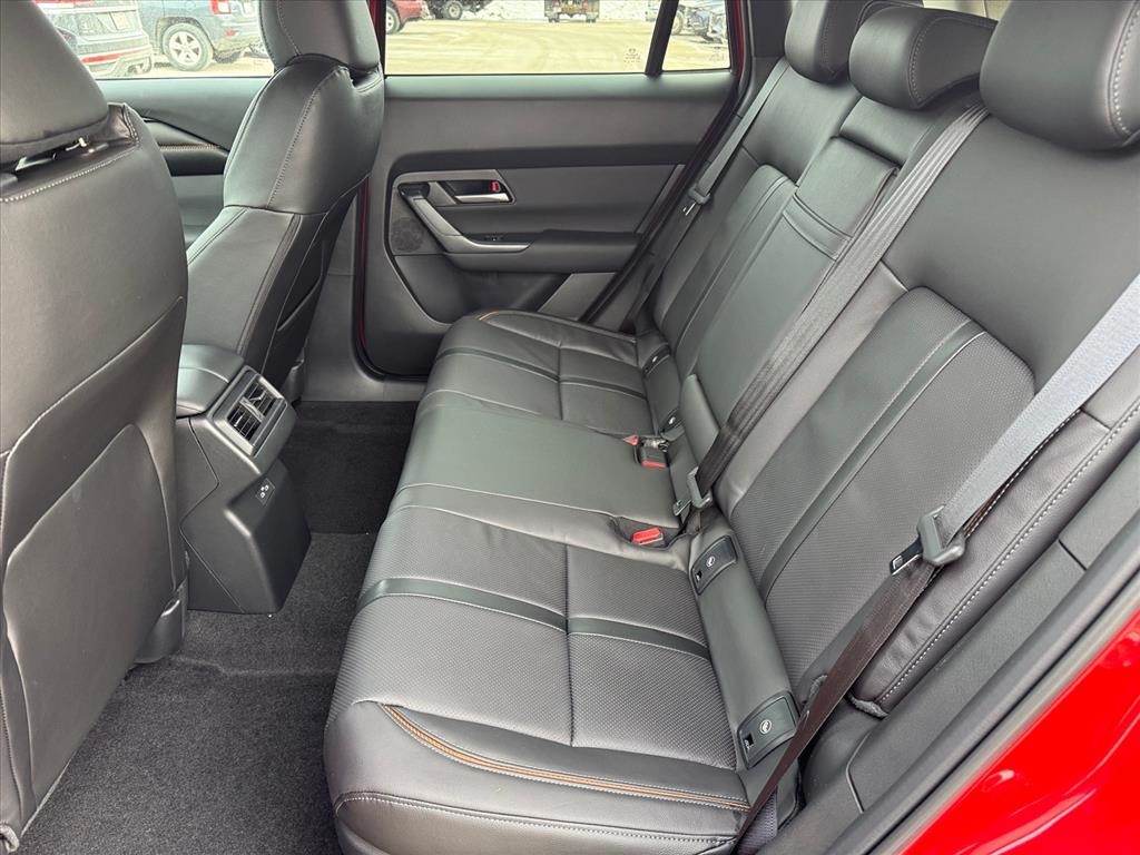 2026 Mazda CX-50 Hybrid Premium Image 7 of 24