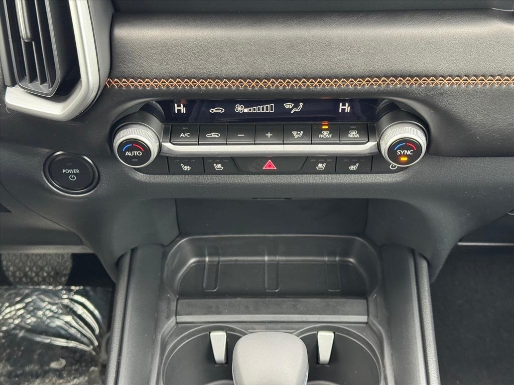 2026 Mazda CX-50 Hybrid Premium Image 15 of 24