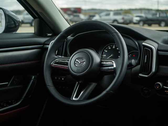 2026 Mazda CX-50 Hybrid Premium Image 14 of 26