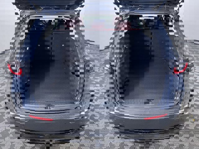 2026 Mazda CX-50 Hybrid Premium Image 15 of 30