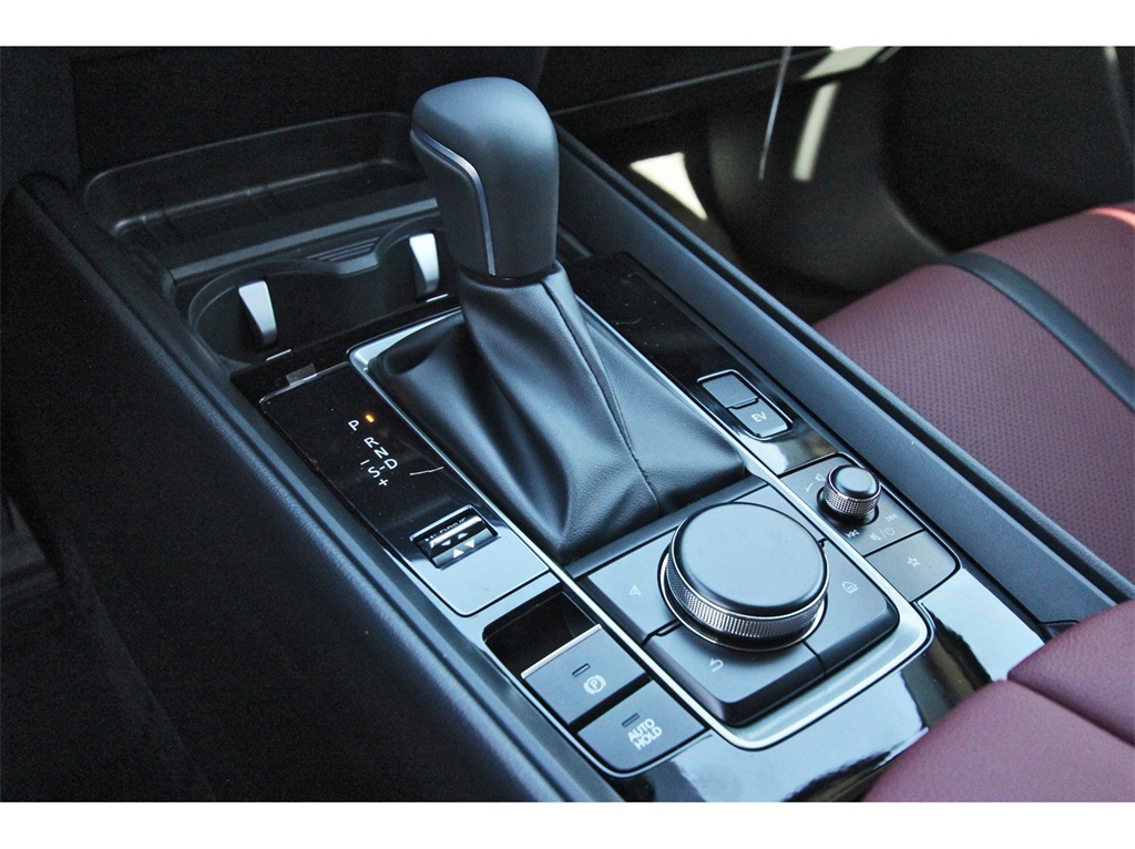 2026 Mazda CX-50 Hybrid Premium Image 13 of 25