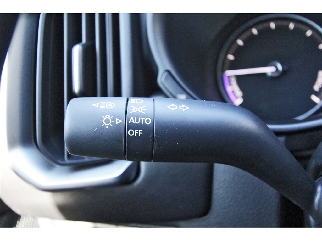 2026 Mazda CX-50 Hybrid Premium Image 16 of 25