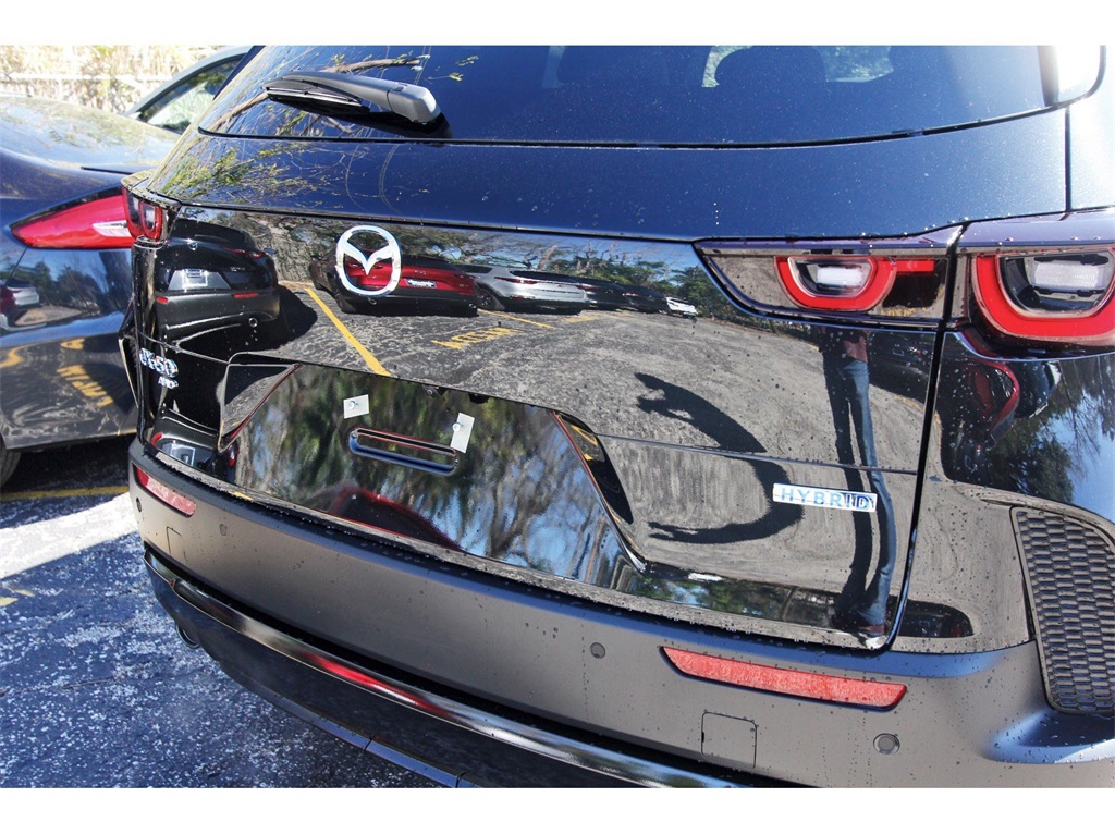 2026 Mazda CX-50 Hybrid Premium Image 19 of 25