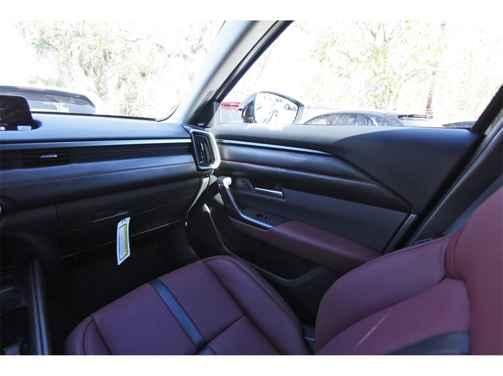 2026 Mazda CX-50 Hybrid Premium Image 7 of 25