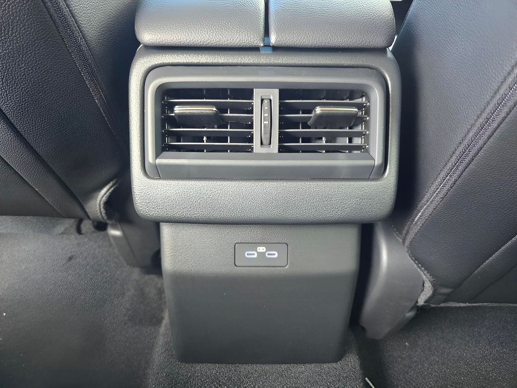 2026 Mazda CX-50 Hybrid Premium Image 24 of 30