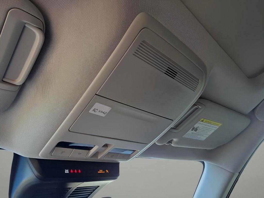 2026 Mazda CX-50 Hybrid Premium Image 28 of 30