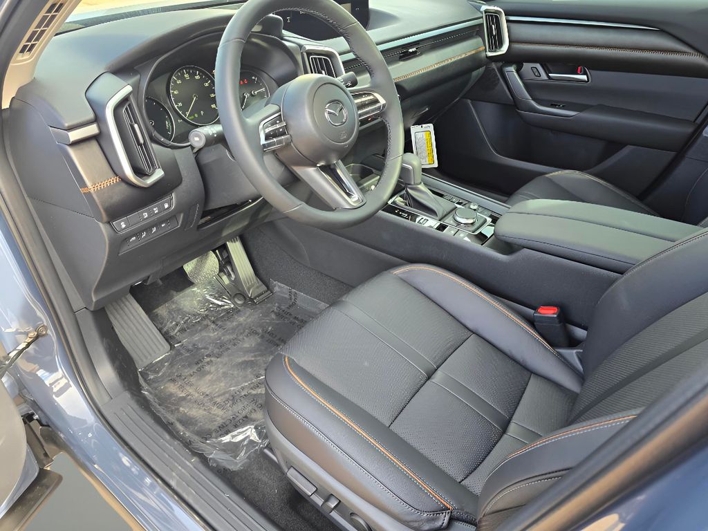 2026 Mazda CX-50 Hybrid Premium Image 17 of 30