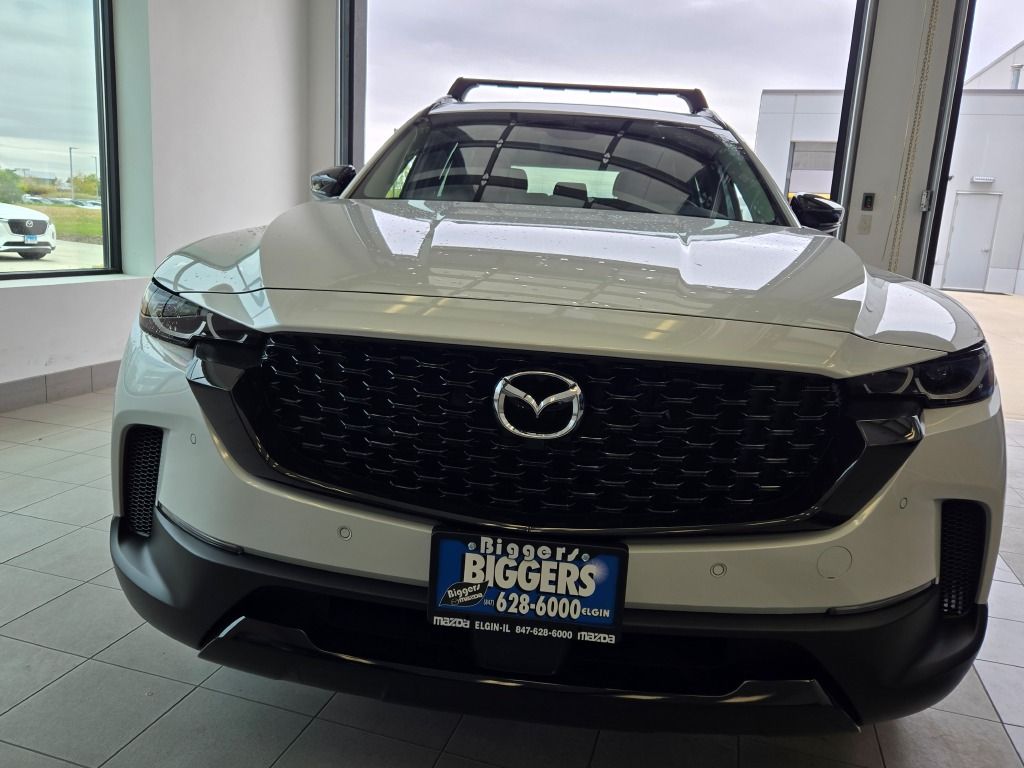 2026 Mazda CX-50 Hybrid Premium Image 5 of 32