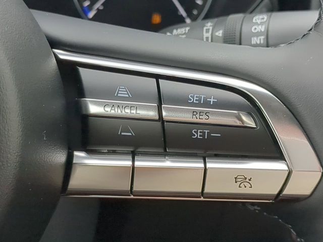 2026 Mazda CX-50 Hybrid Premium Plus Image 17 of 26