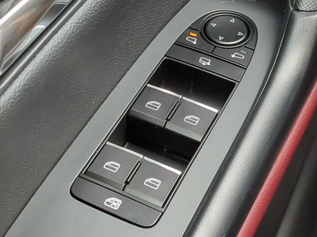 2026 Mazda CX-50 Hybrid Premium Plus Image 22 of 26