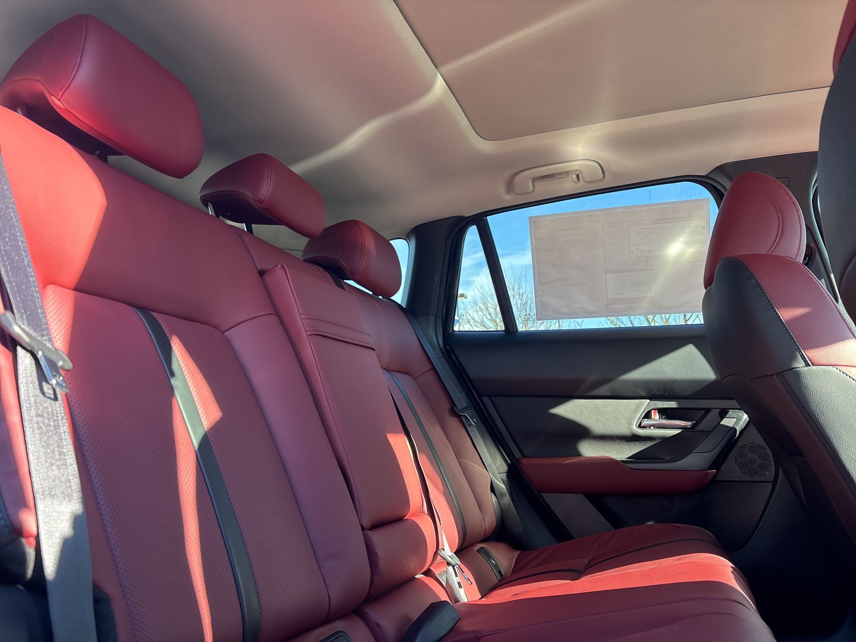 2026 Mazda CX-50 Hybrid Premium Plus Image 5 of 24