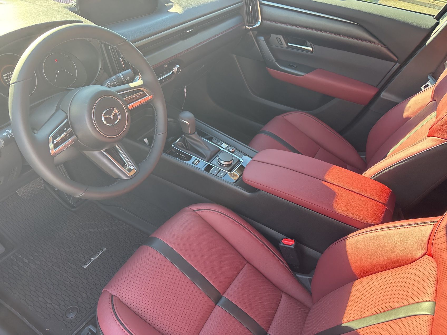 2026 Mazda CX-50 Hybrid Premium Plus Image 22 of 24