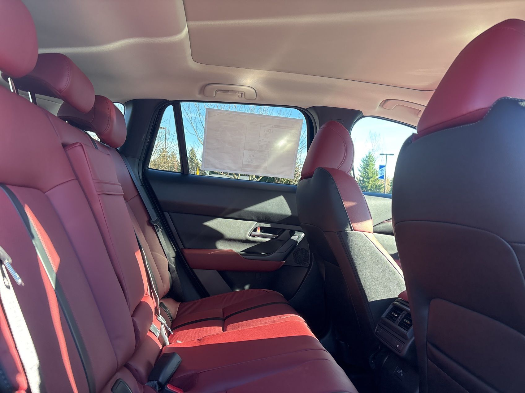 2026 Mazda CX-50 Hybrid Premium Plus Image 8 of 24