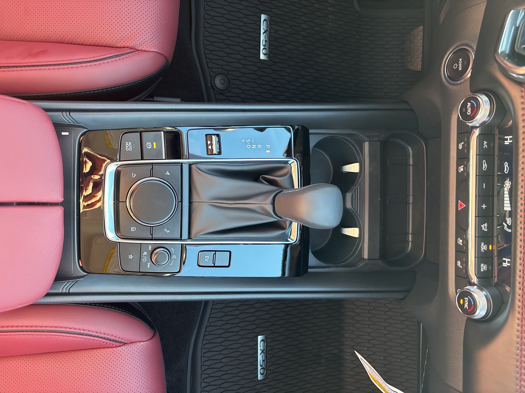 2026 Mazda CX-50 Hybrid Premium Plus Image 20 of 24