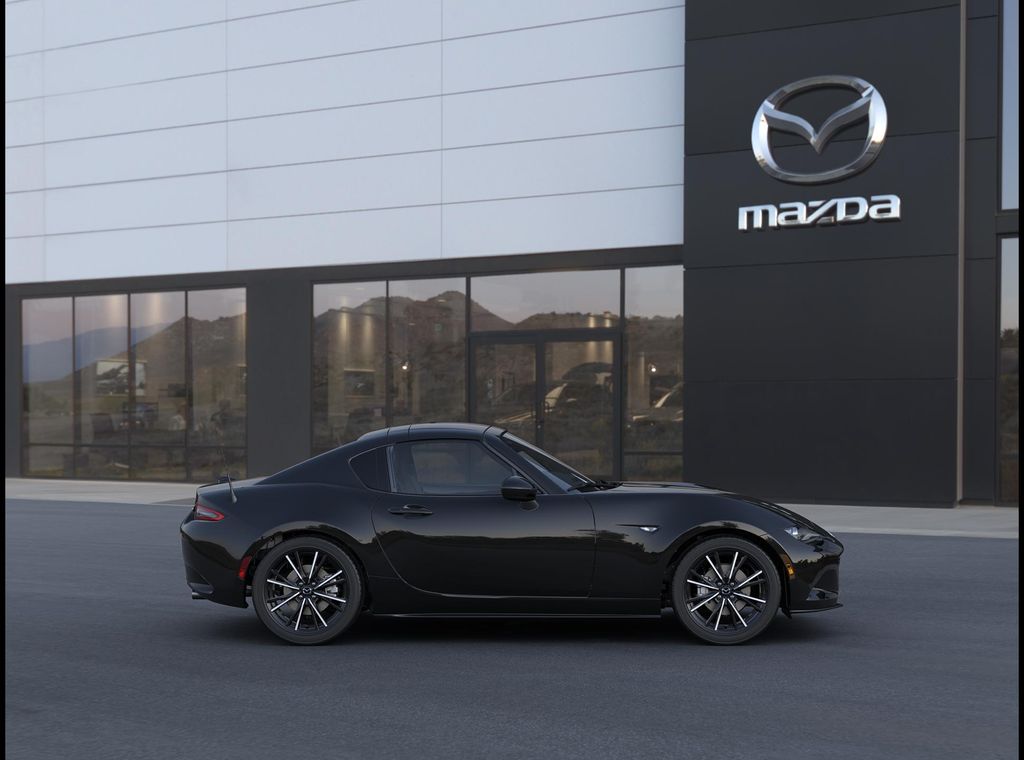 2026 Mazda MX-5 Miata RF Grand Touring Image 3 of 7