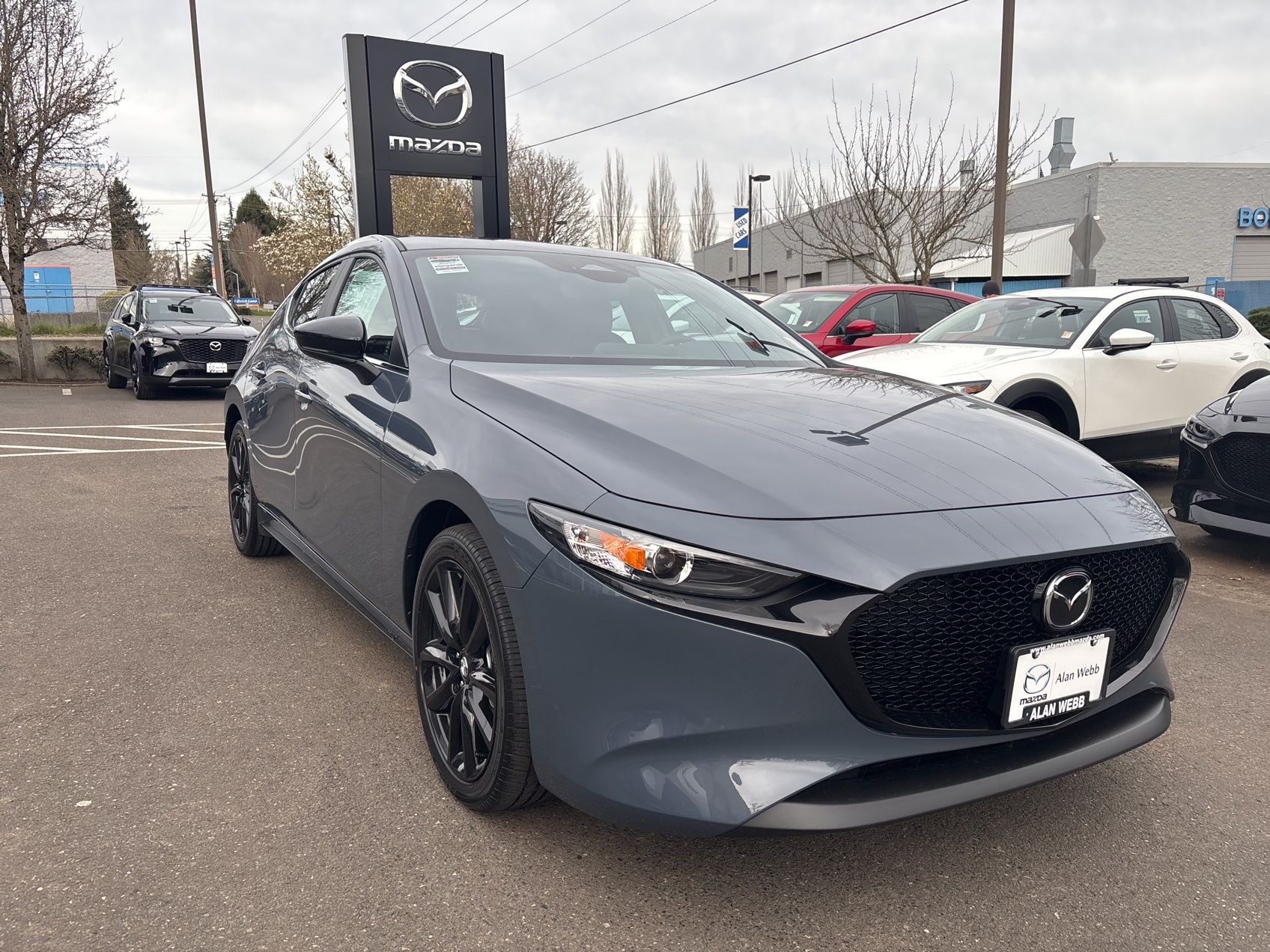 2026 Mazda Mazda3 Hatchback 2.5 S Carbon Edition Image 2 of 24