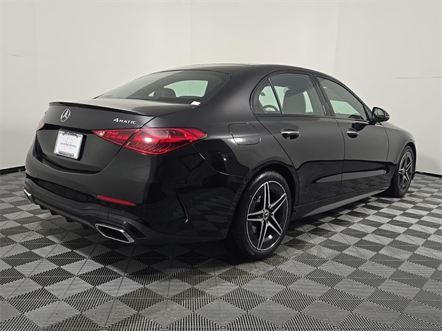 2026 Mercedes-Benz C-Class 300 Image 5 of 28