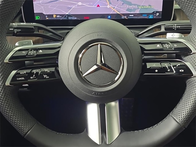 2026 Mercedes-Benz C-Class 300 Image 16 of 28