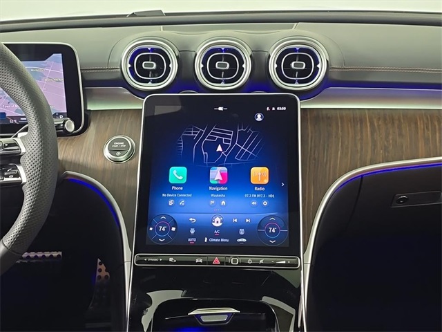 2026 Mercedes-Benz C-Class 300 Image 19 of 28