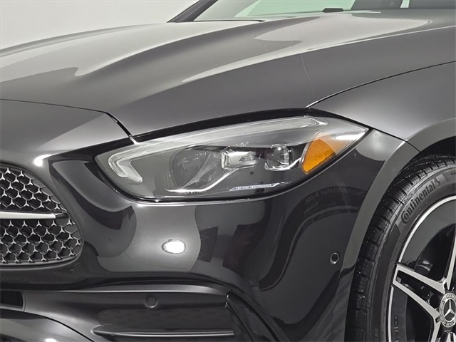 2026 Mercedes-Benz C-Class 300 Image 21 of 28