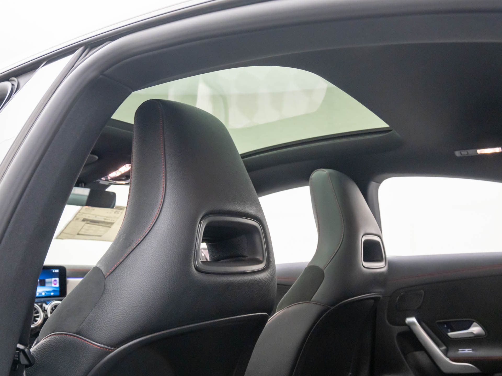 2026 Mercedes-Benz CLA 250 Image 19 of 40