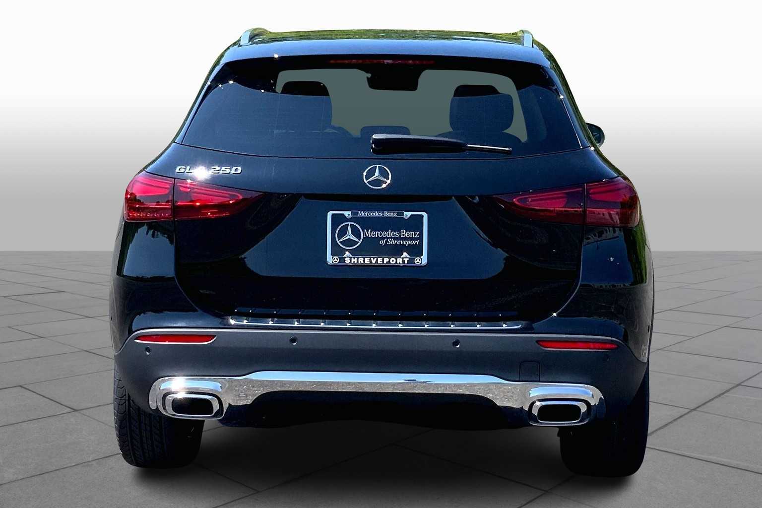 2026 Mercedes-Benz GLA 250 Image 4 of 16