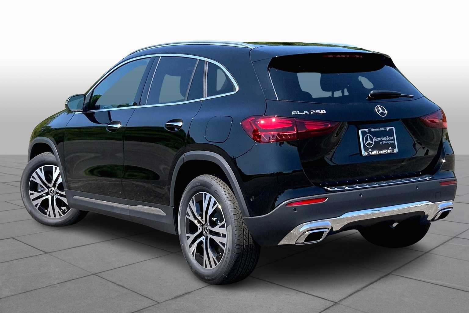 2026 Mercedes-Benz GLA 250 Image 5 of 16