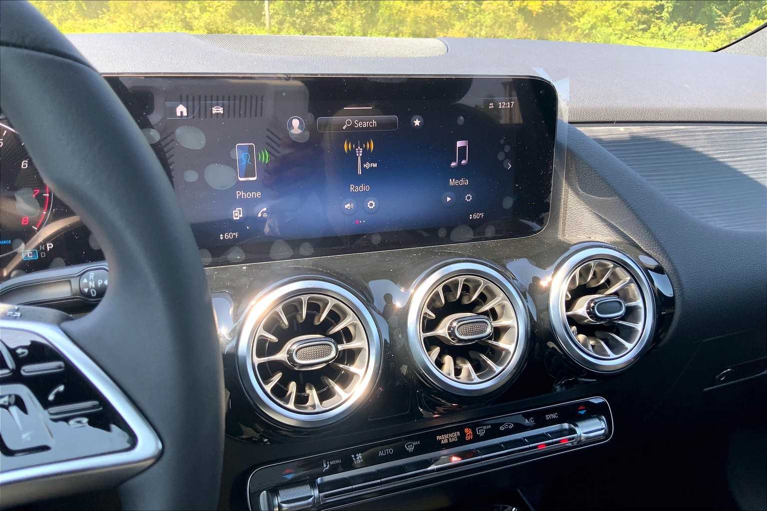 2026 Mercedes-Benz GLA 250 Image 15 of 16