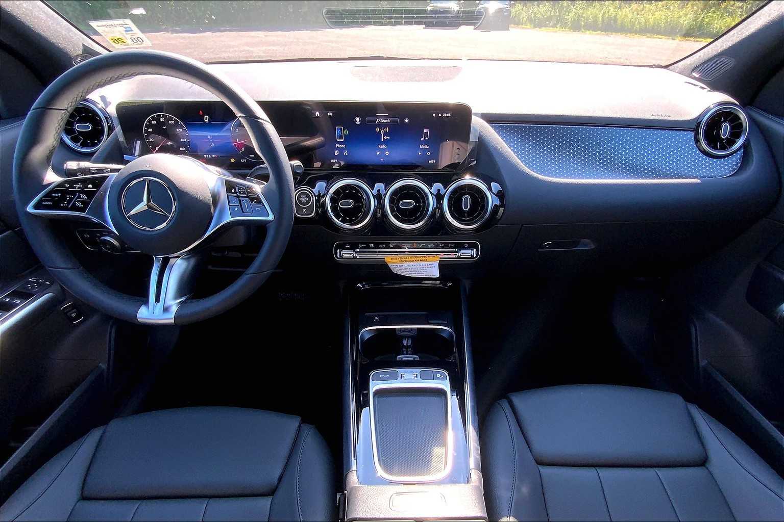 2026 Mercedes-Benz GLA 250 Image 8 of 16