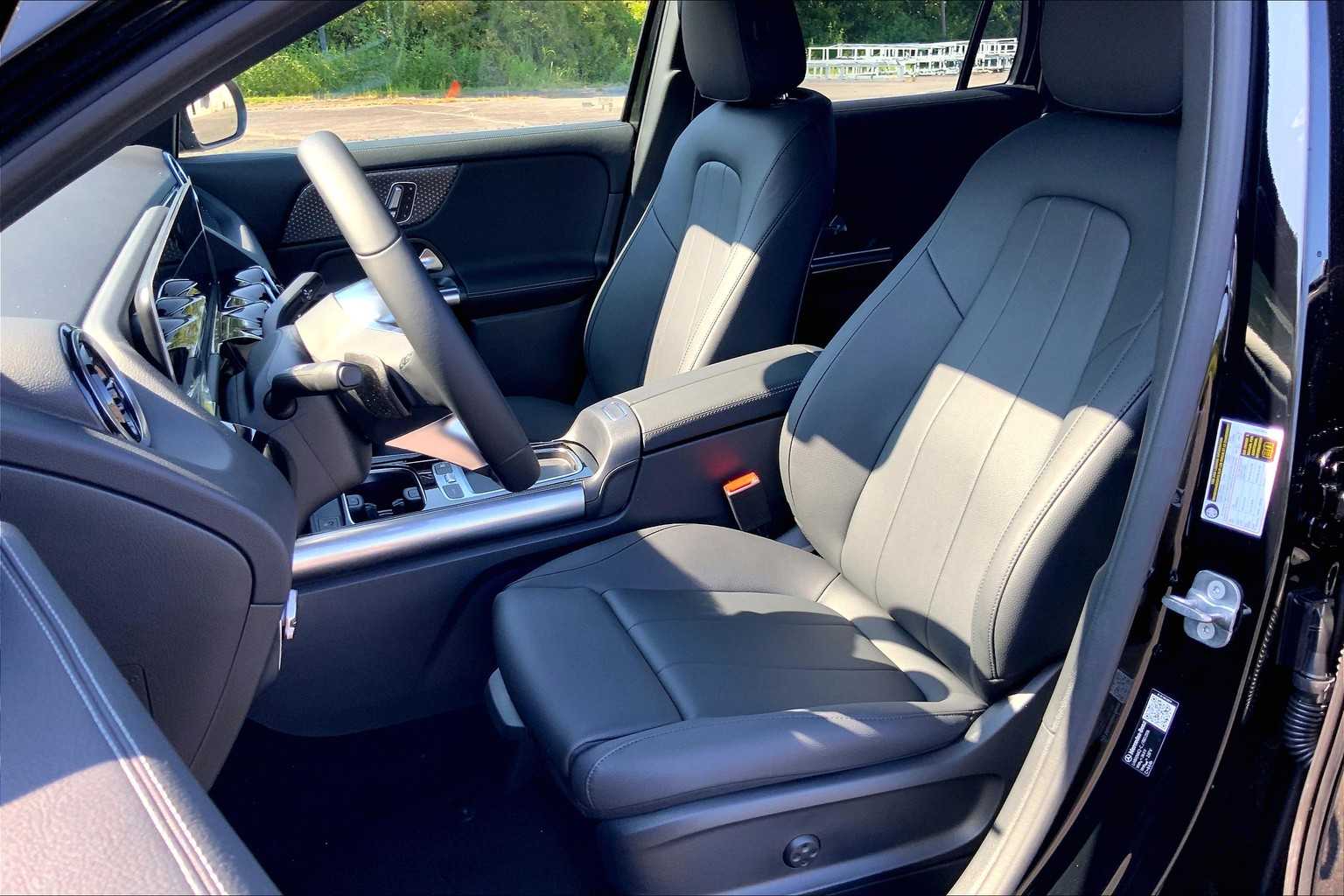 2026 Mercedes-Benz GLA 250 Image 7 of 16