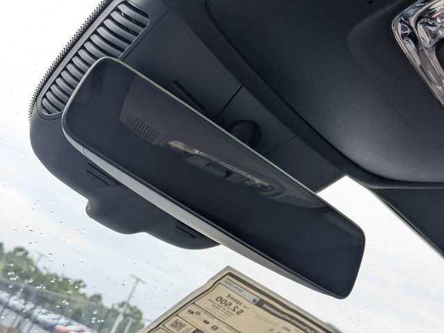 2026 Mercedes-Benz GLB 250 Image 30 of 36