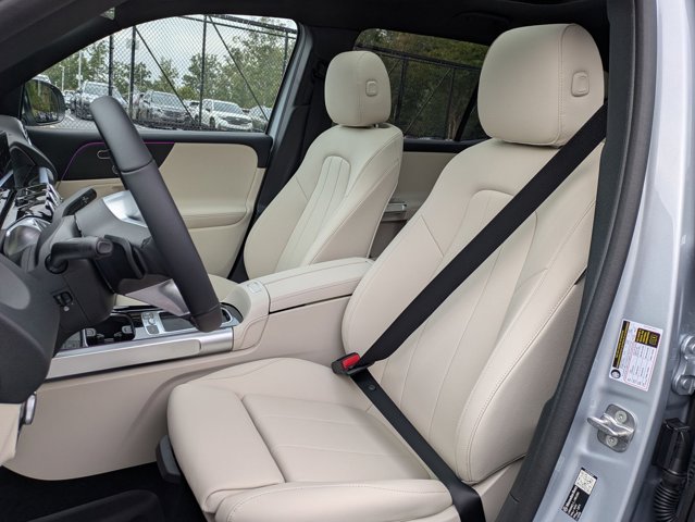 2026 Mercedes-Benz GLB 250 Image 16 of 36