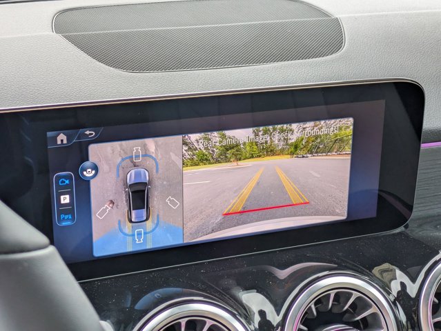 2026 Mercedes-Benz GLB 250 Image 22 of 36