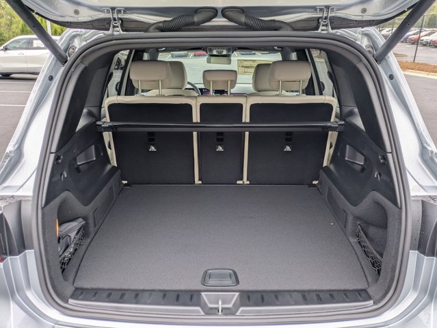 2026 Mercedes-Benz GLB 250 Image 13 of 36